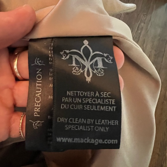 Mackage Ladies Camel Coloured Double Breasted Wool/Cashmere Knee Length Coat - Picture 6 of 6